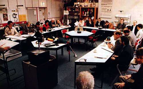 Eine Konferenz mit französischen Arbeitsschützern im Ergonomiezentrum 1996