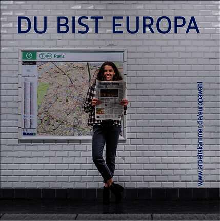 Bild 1 von 12: "Saarbrücker Zeitung"-Lesen in Pariser Metrostation - Foto: Holger Kiefer